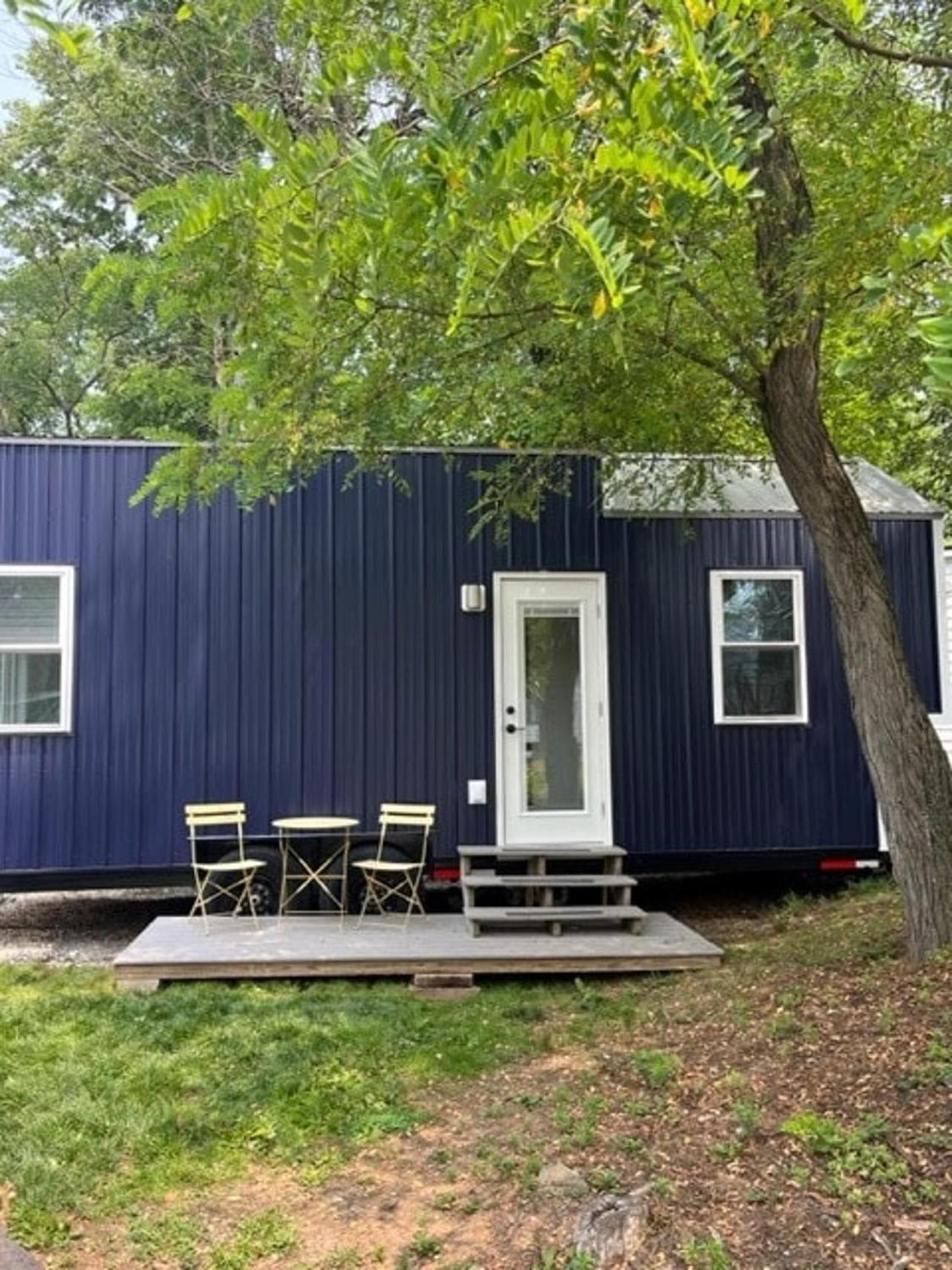 The Tiny Getaway Home 伊丽莎白镇 外观 照片